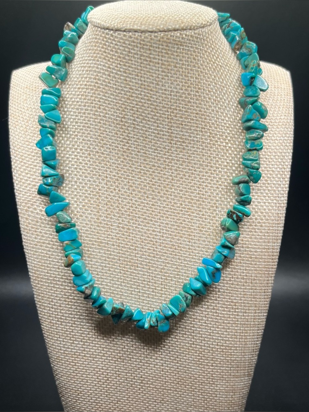 Vintage Turquoise Chip Stone Necklace Blue Southwestern Boho Beaded Strand 16 In